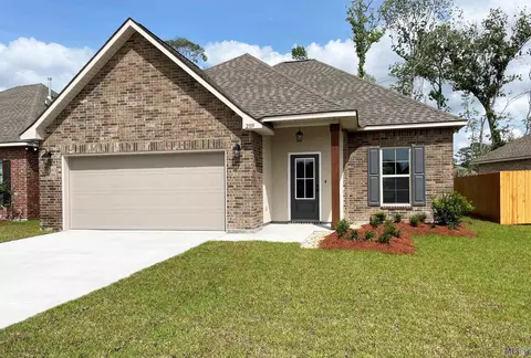23192 Harlington Dr, Denham Springs, LA 70726