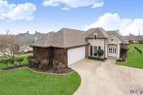 16836 Highland Club Ave, Baton Rouge, LA 70817