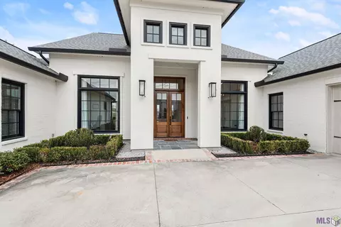 2250 Tiger Crossing Dr, Baton Rouge, LA 70810