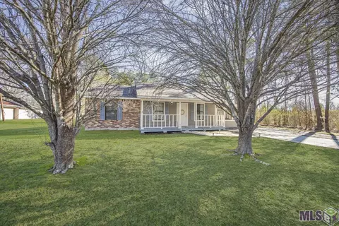 36790 Nicholas Dr, Walker, LA 70785 photo 2