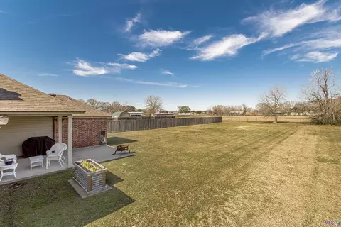 103 Constitution Dr, Lafayette, LA 70503 photo 4