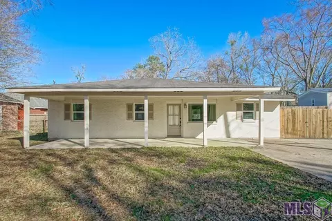 30230 Stump St, Walker, LA 70785