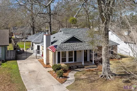 10745 Stone Pine Dr, Greenwell Springs, LA 70739