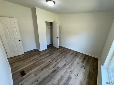 36570 N Walker Rd, Walker, LA 70785 photo 17