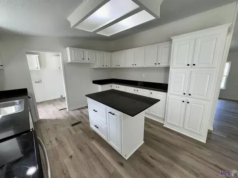 36570 N Walker Rd, Walker, LA 70785 photo 7