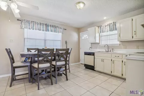 5601 Tigre Chenes Ct, Baker, LA 70714 photo 3