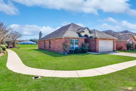 201 Vermont St, Carencro, LA 70520