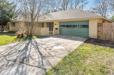 12660 E Robinhood Dr, Baton Rouge, LA 70815