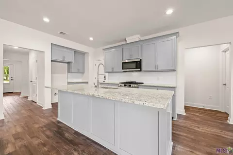 Kitchen - 14681 Carroll Ave, Walker, LA 70785 photo 1 of 3