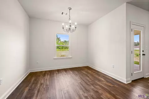 Dining - 14681 Carroll Ave, Walker, LA 70785 photo 1 of 1