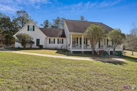10002 La Hwy 421, Saint Francisville, LA 70775