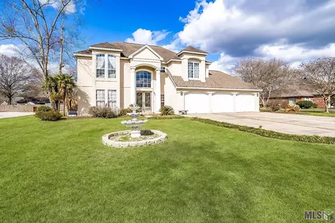 7469 Sage Meadow Dr, Denham Springs, LA 70726
