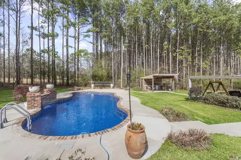 7831 Castello Rd, Ethel, LA 70730