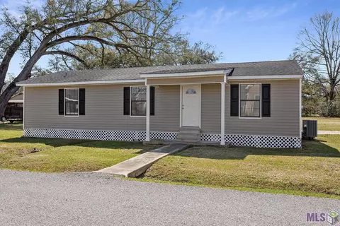 819 W Paul St, Gonzales, LA 70737