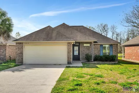 2015 S Commerce Ave, Gonzales, LA 70737