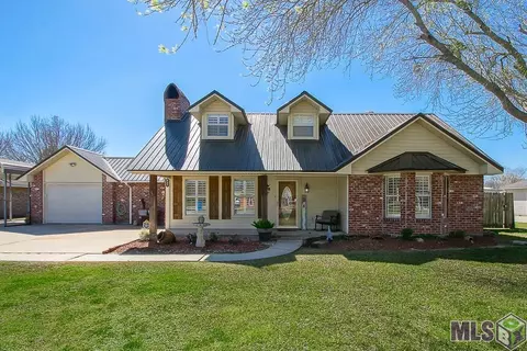 437 Pecan Ave, New Roads, LA 70760