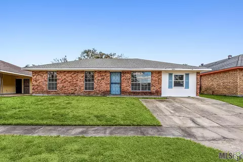 6644 Oak Glen Dr, Baton Rouge, LA 70812