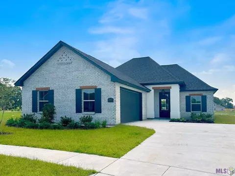 37447 Nottaway St, Prairieville, LA 70769