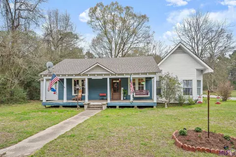 12498 Pendarvis Ln, Walker, LA 70785