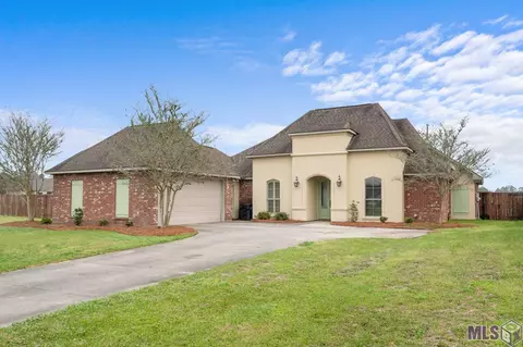 30968 Cambridge Dr, Walker, LA 70785 photo 1