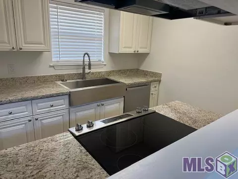 1826 S Brightside View Dr #J, Baton Rouge, LA 70820