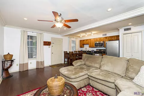 4618 Alvin Dark Ave # 4, Baton Rouge, LA 70820