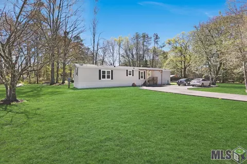 16040 Ruth Dr, Walker, LA 70785