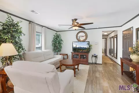 16040 Ruth Dr, Walker, LA 70785 photo 3