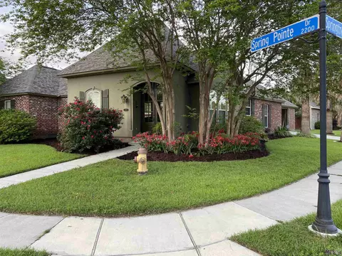 2253 Spring Pointe Dr, Baton Rouge, LA 70810