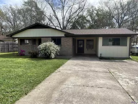 8776 Cedar Glen Dr, Baton Rouge, LA 70811