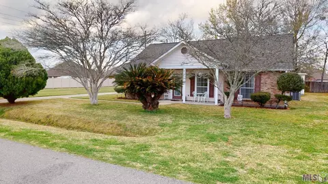 406 E Spillman St, Gonzales, LA 70737