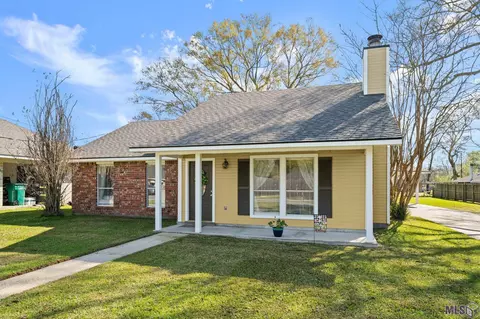 3236 Cedar, Zachary, LA 70791