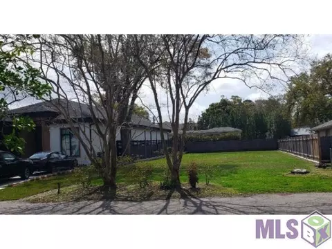1810 Hesiod St, Metairie, LA 70005