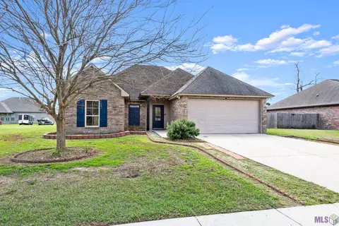 3547 Plantation Ridge Dr, Addis, LA 70710