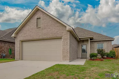 1860 Willow Bend Rd, Saint Gabriel, LA 70776