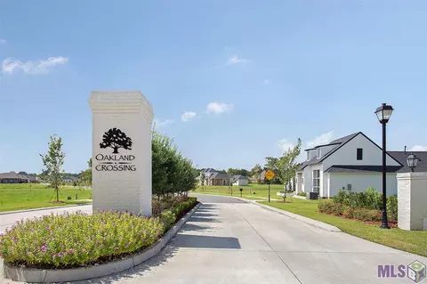 17 Oakland Dr, Prairieville, LA 70769