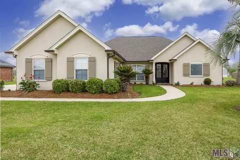 208 Hattie Virginia Dr, Gray, LA 70359