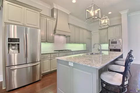6061 Nature Trail Dr, Baton Rouge, LA 70817