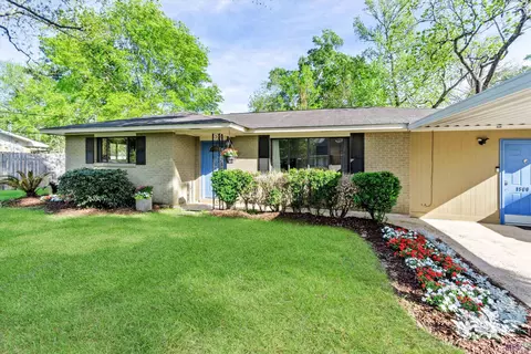 1900 Carolyn Ave, Denham Springs, LA 70726