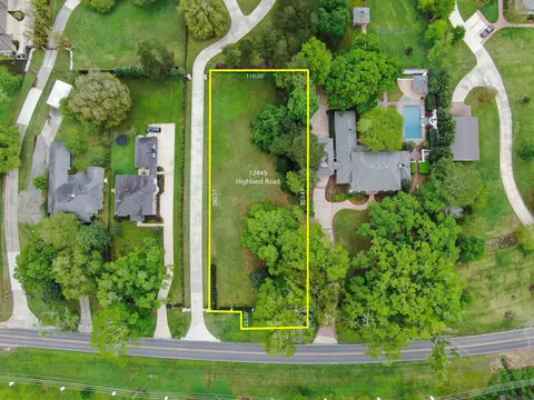 12449 Highland Rd, Baton Rouge, LA 70810