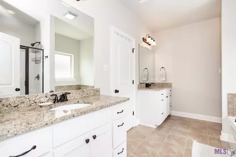 Bath - 6358 Yatton Dr, Addis, LA 70710 photo 1 of 3