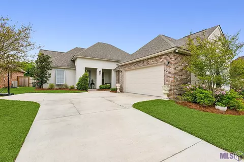 36138 Bluff Meadows Dr, Prairieville, LA 70769