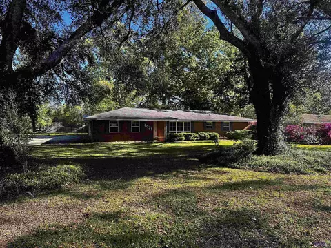 8031 Green Acres Dr, Baton Rouge, LA 70811