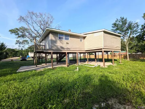 Exterior - 14146 Old River Rd, Maurepas, LA 70449 photo 6 of 10