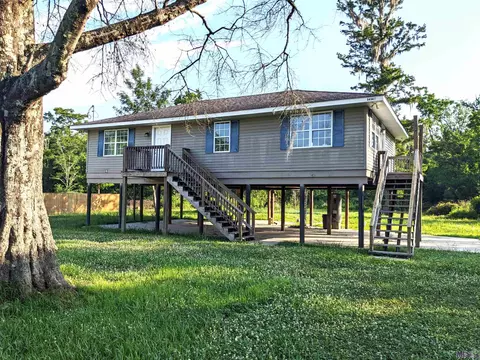 14146 Old River Rd, Maurepas, LA 70449