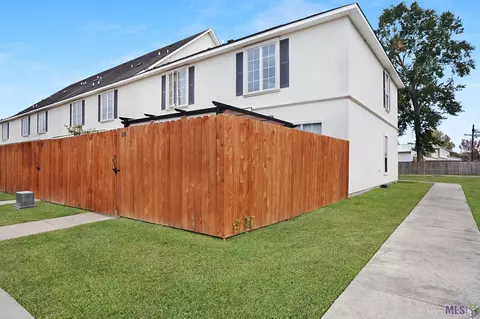 4000 Lake Beau Pre #124, Baton Rouge, LA 70820