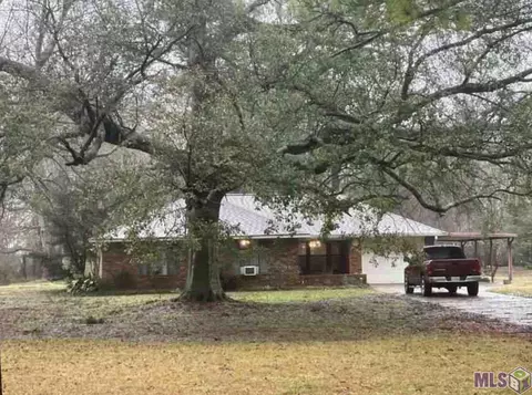 11826 E Subdivision Rd, Port Allen, LA 70767