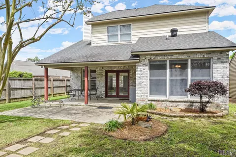 10702 Misty Hollow Ave, Baton Rouge, LA 70810