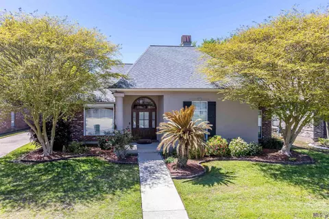 17856 Jefferson Ridge Dr, Baton Rouge, LA 70817