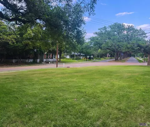 1226 Perkins Rd, Baton Rouge, LA 70806